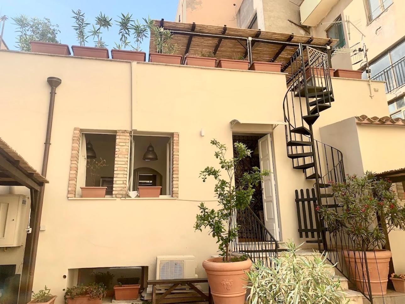 Oasi Urbana Con Terrazza E Vista Leilighet Cagliari Eksteriør bilde