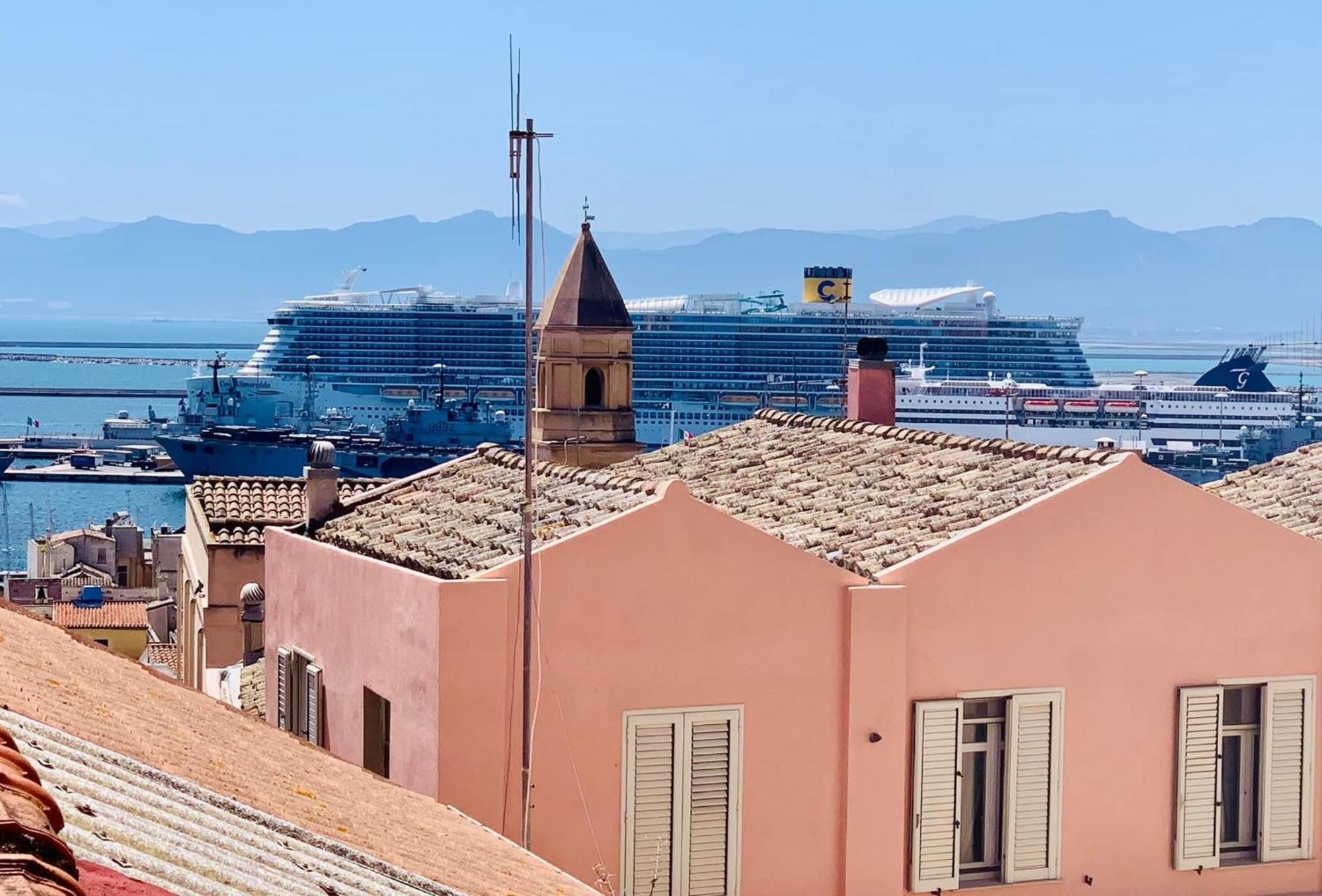 Oasi Urbana Con Terrazza E Vista Leilighet Cagliari Eksteriør bilde